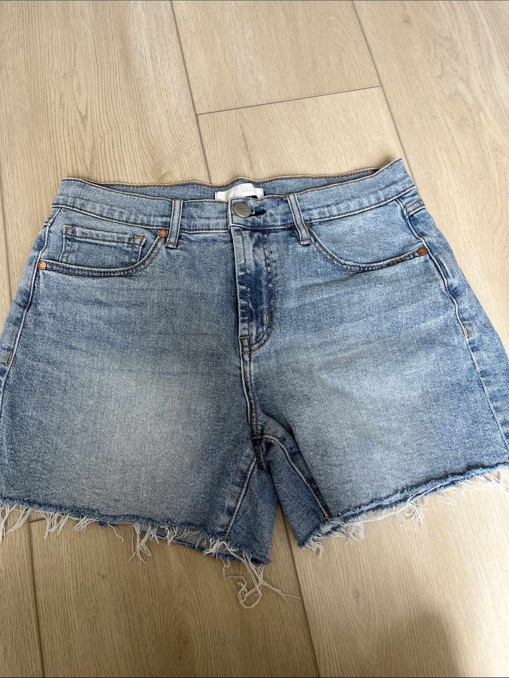 1822 Denim Light Blue Frayed Hem Jean Shorts